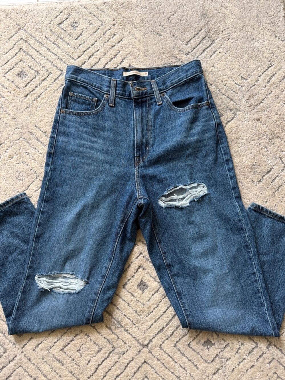 Levi's High Waisted Mom jeans